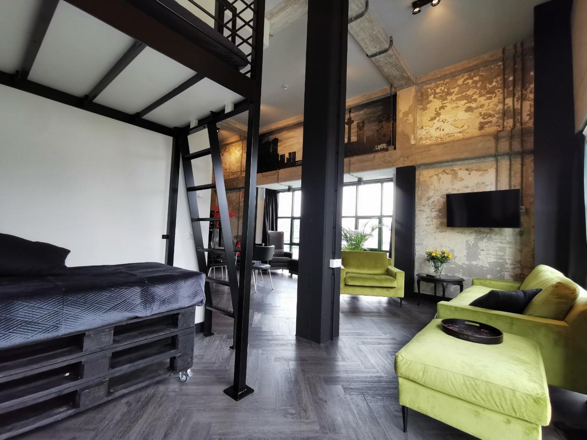 Bed, Bites & Business Hotel *