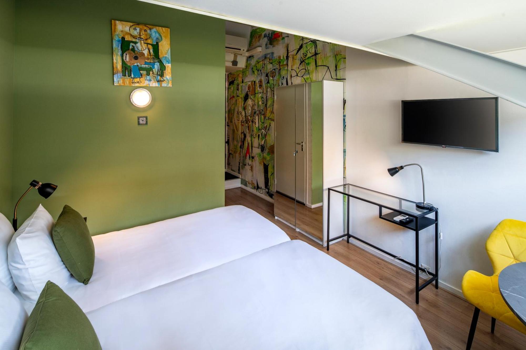 H2otel Hotel