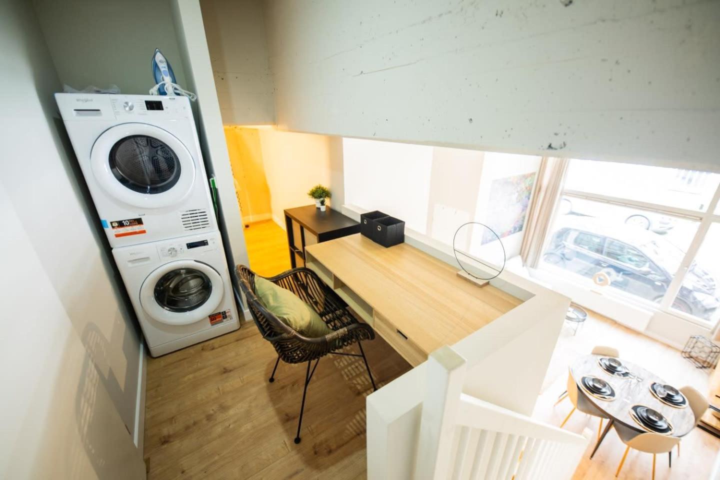Appartement Creative 3 Bedroom 79m2 -bsh25-