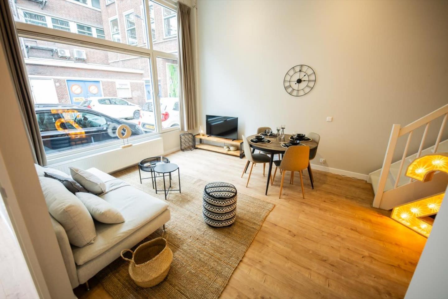 Creative 3 Bedroom 79m2 -bsh25- Appartement