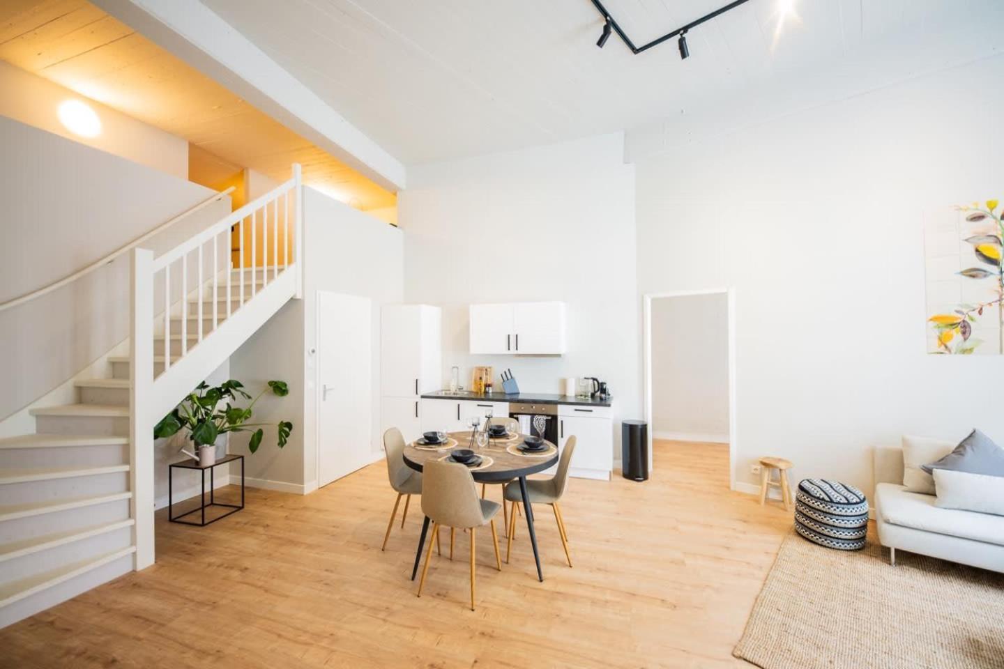Creative 3 Bedroom 79m2 -bsh25-