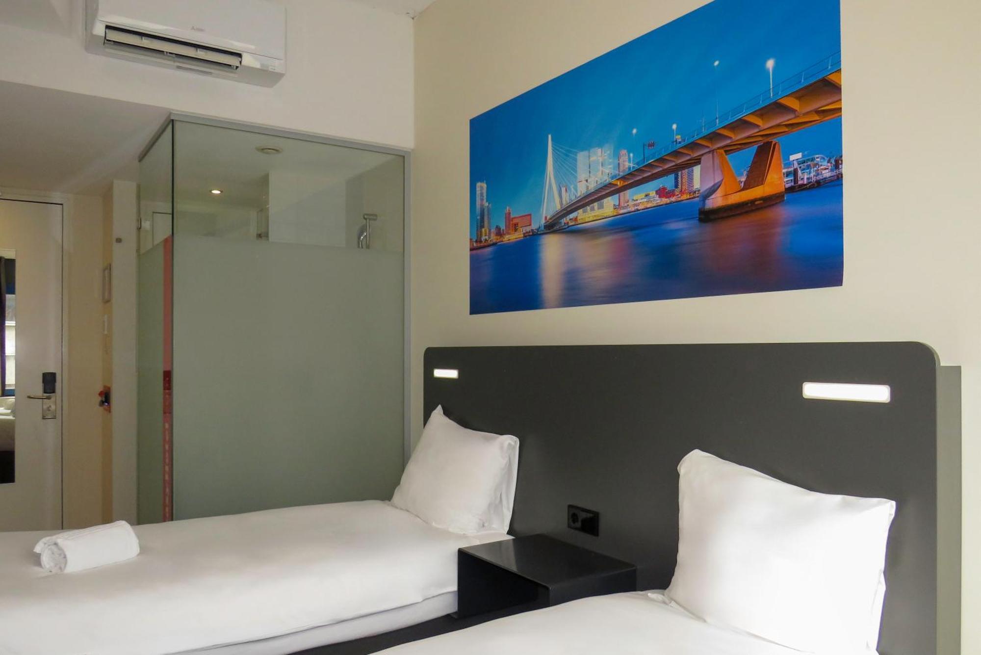 Hotel Easyhotel Centre 2*