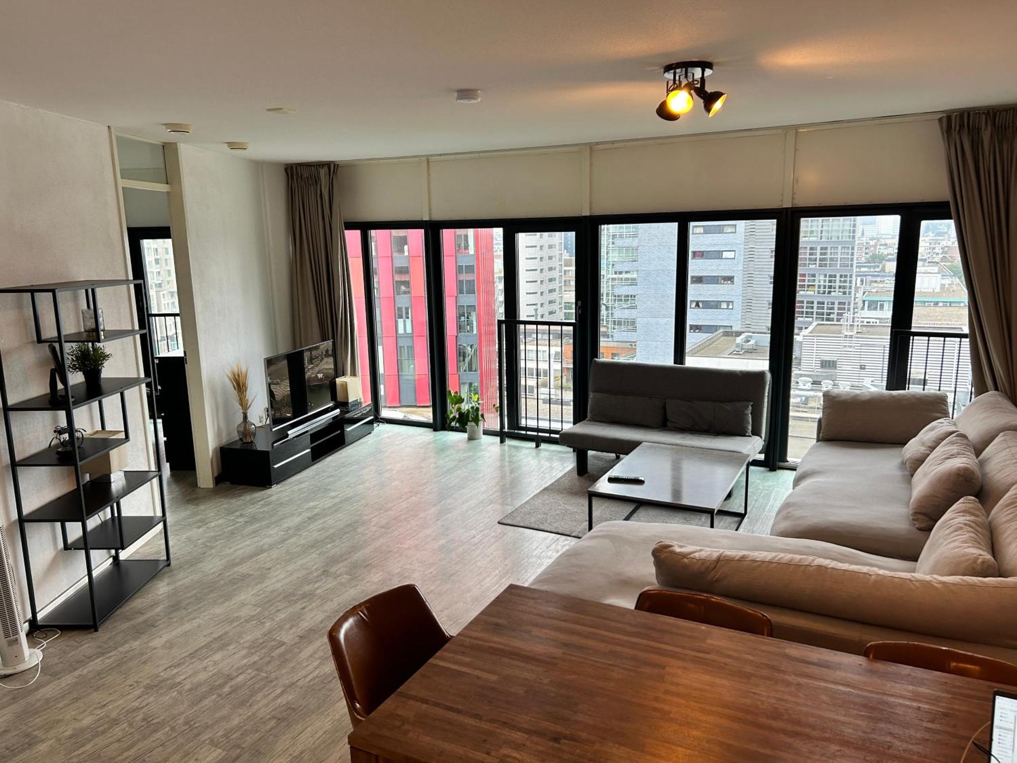 Beautiful Apt Free Parking Appartement