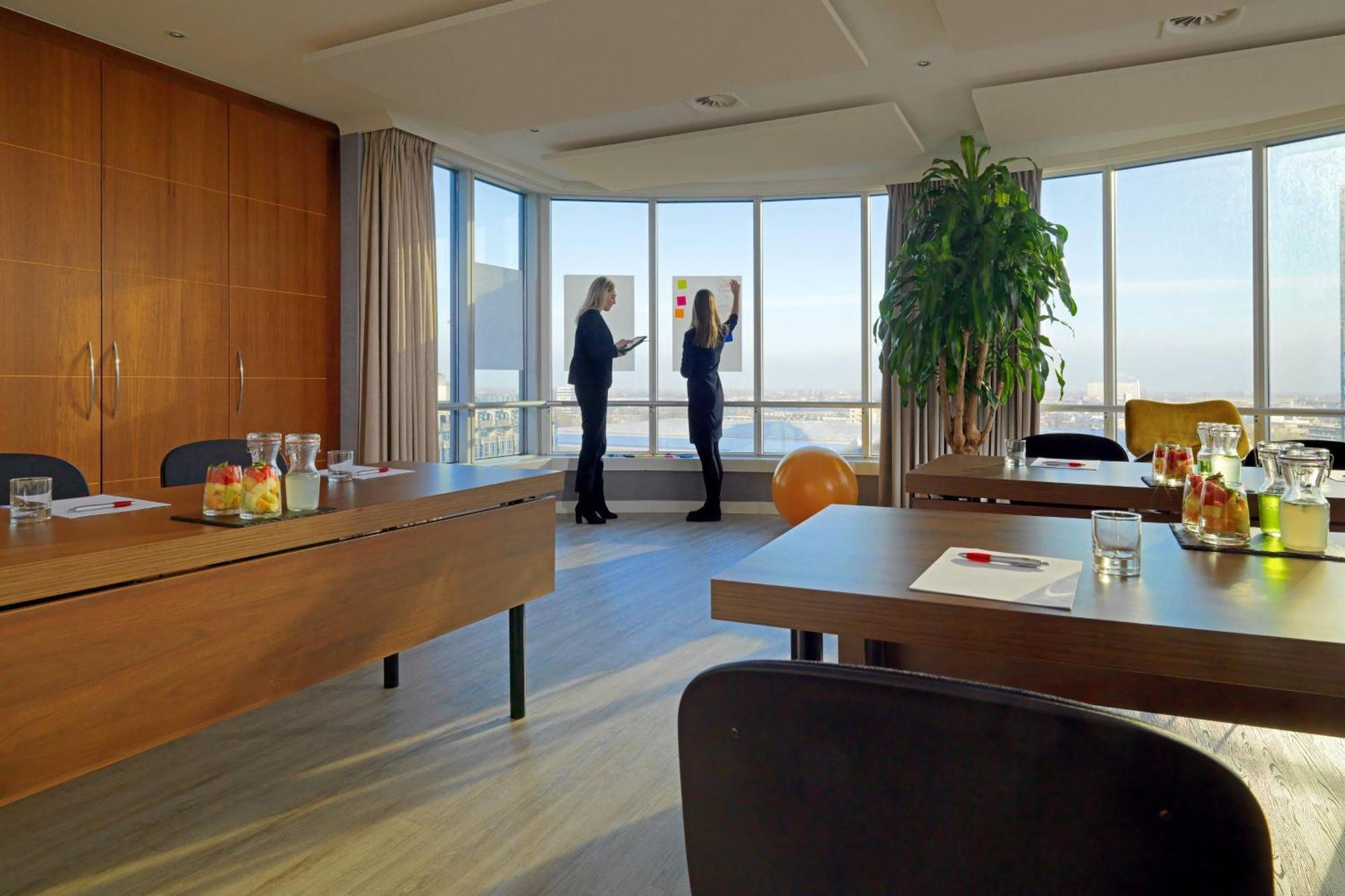 Marriott Hotel 5*