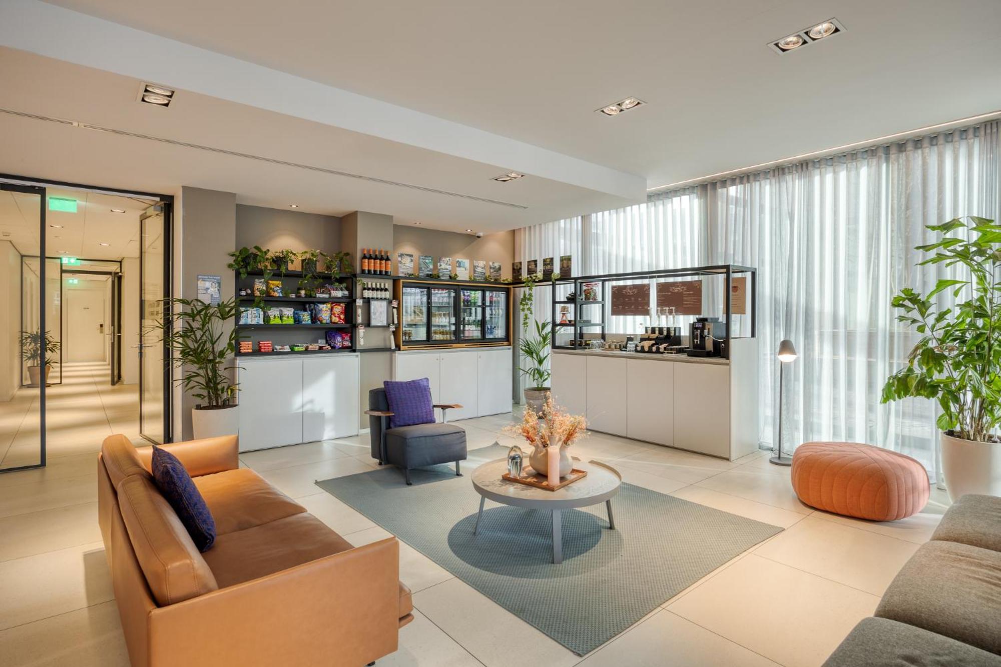 Aparthotel Premier 4*