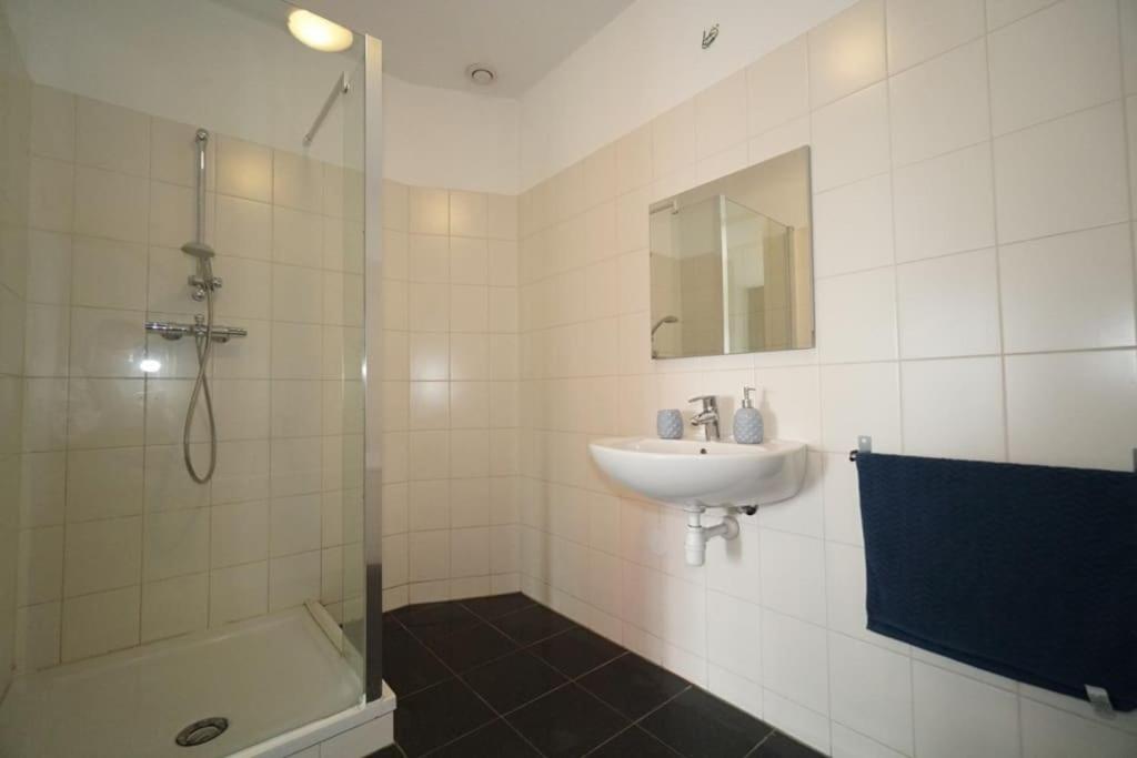Long Term - Beautiful Center Free Parking Appartement Rotterdam