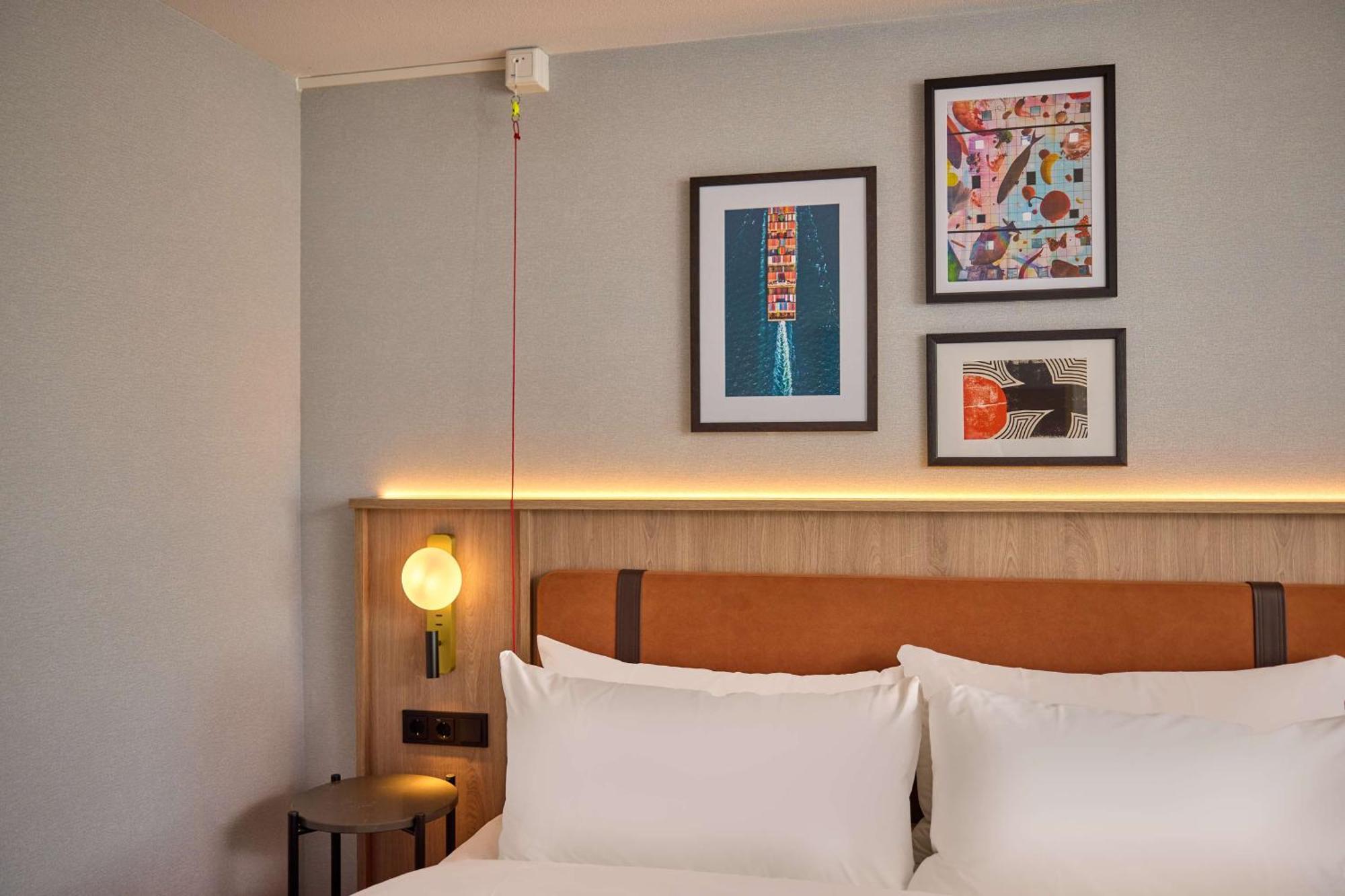 Inntel Centre 4*