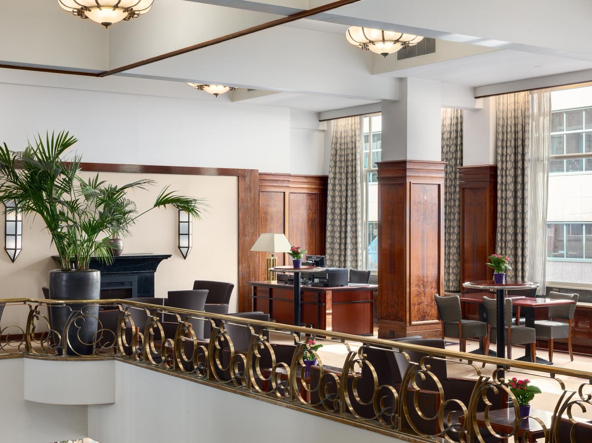 Nh Atlanta Hotel