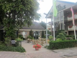 Campanile & Restaurant Oost Hotel 3*