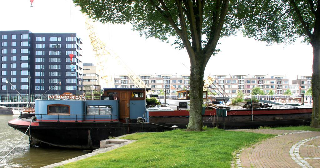 Boat & Breakfast Veinard