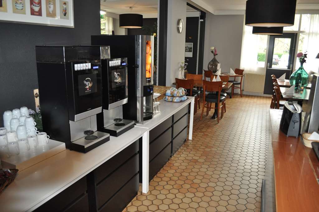 Hotel Campanile & Restaurant Oost Roterdão