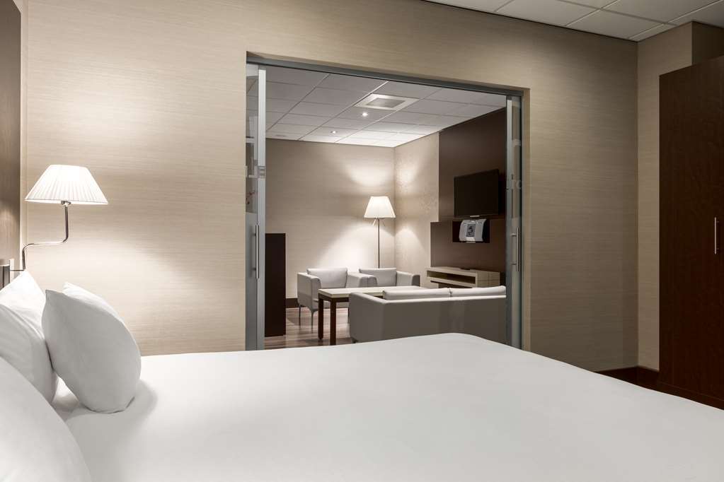Nh Atlanta Hotel