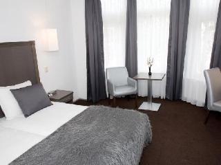 Hotel One