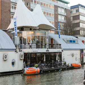 Hotel H2otel