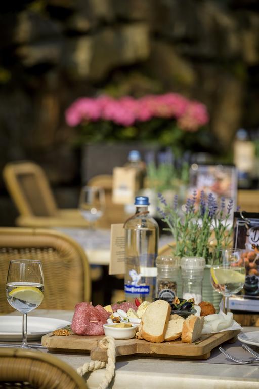 Campanile & Restaurant Oost 3*