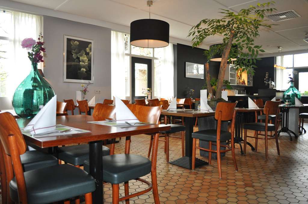 Campanile & Restaurant Oost 3*