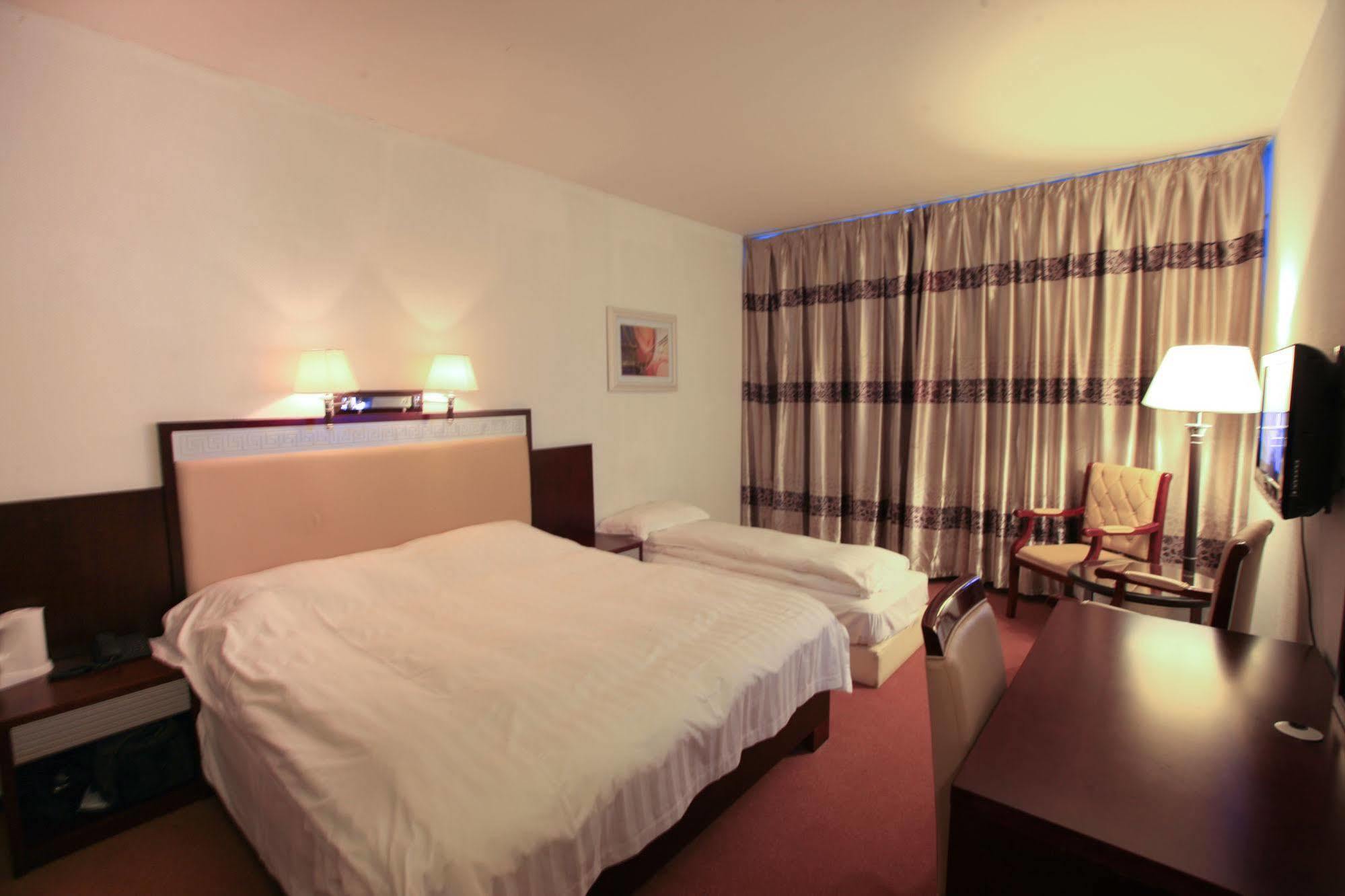 Hotel New Ocean Paradise