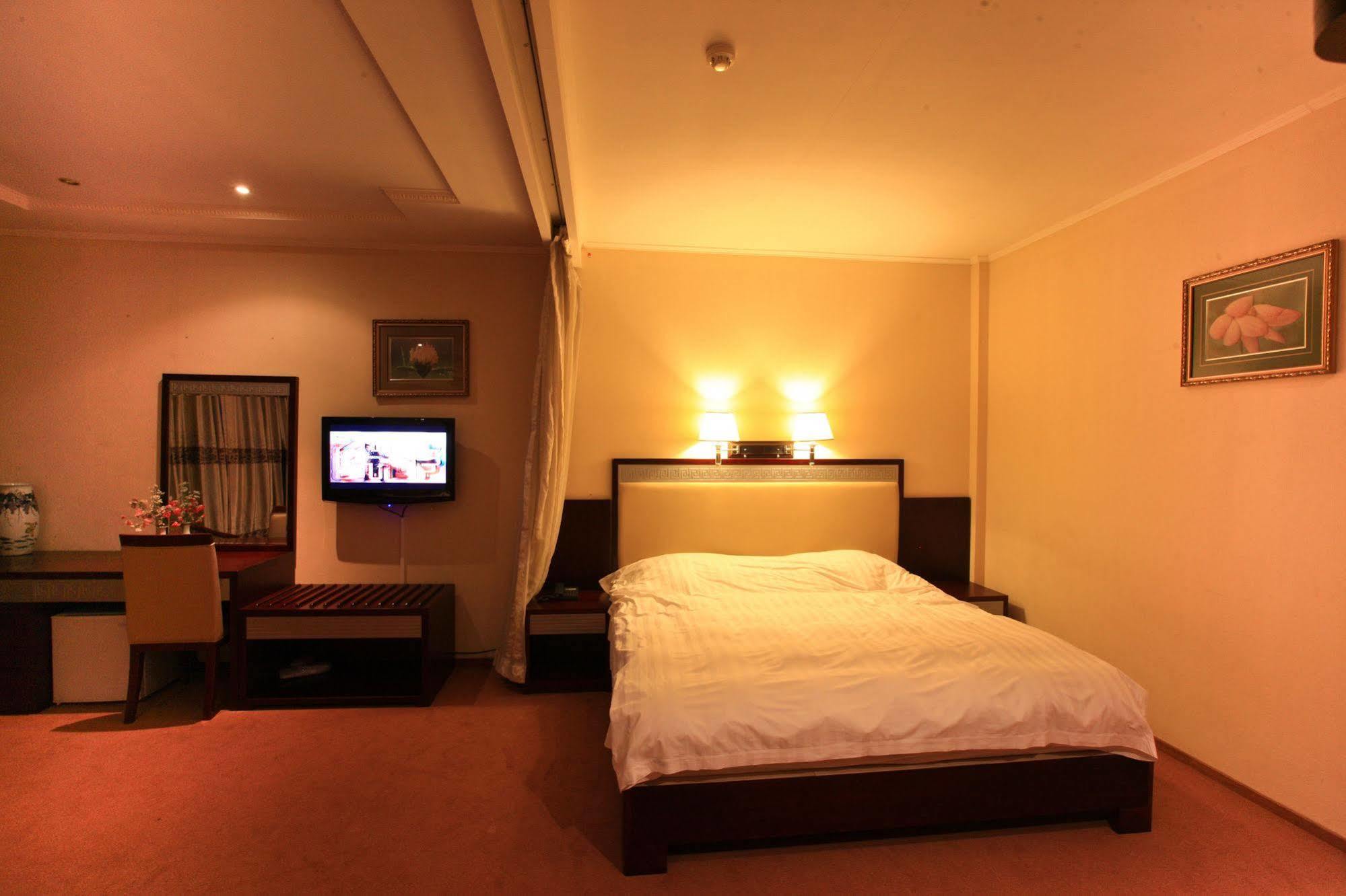 New Ocean Paradise Hotel 3*