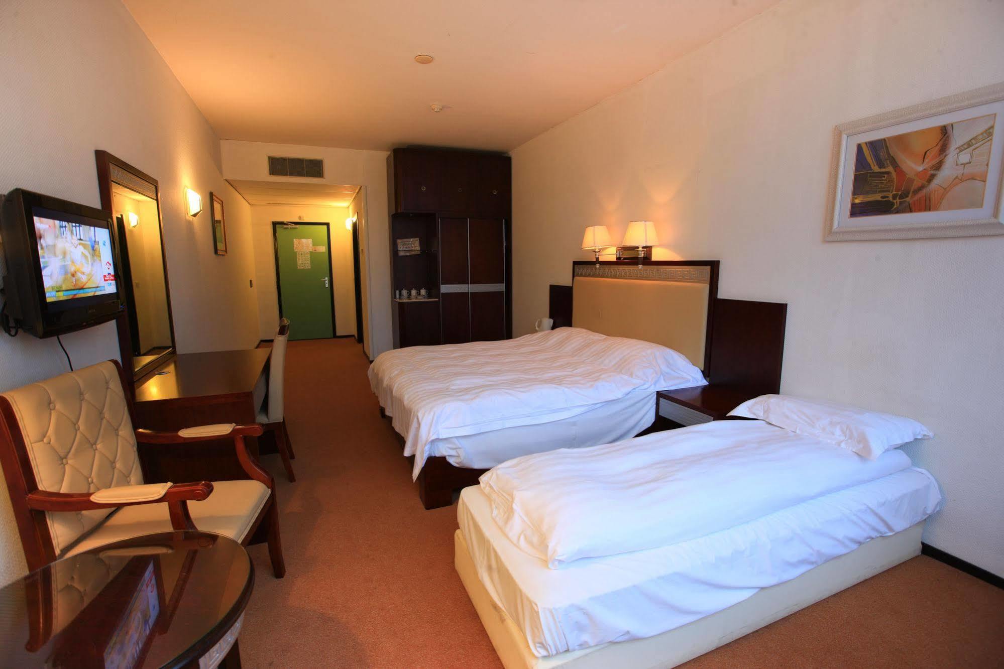 Hotel New Ocean Paradise 3*