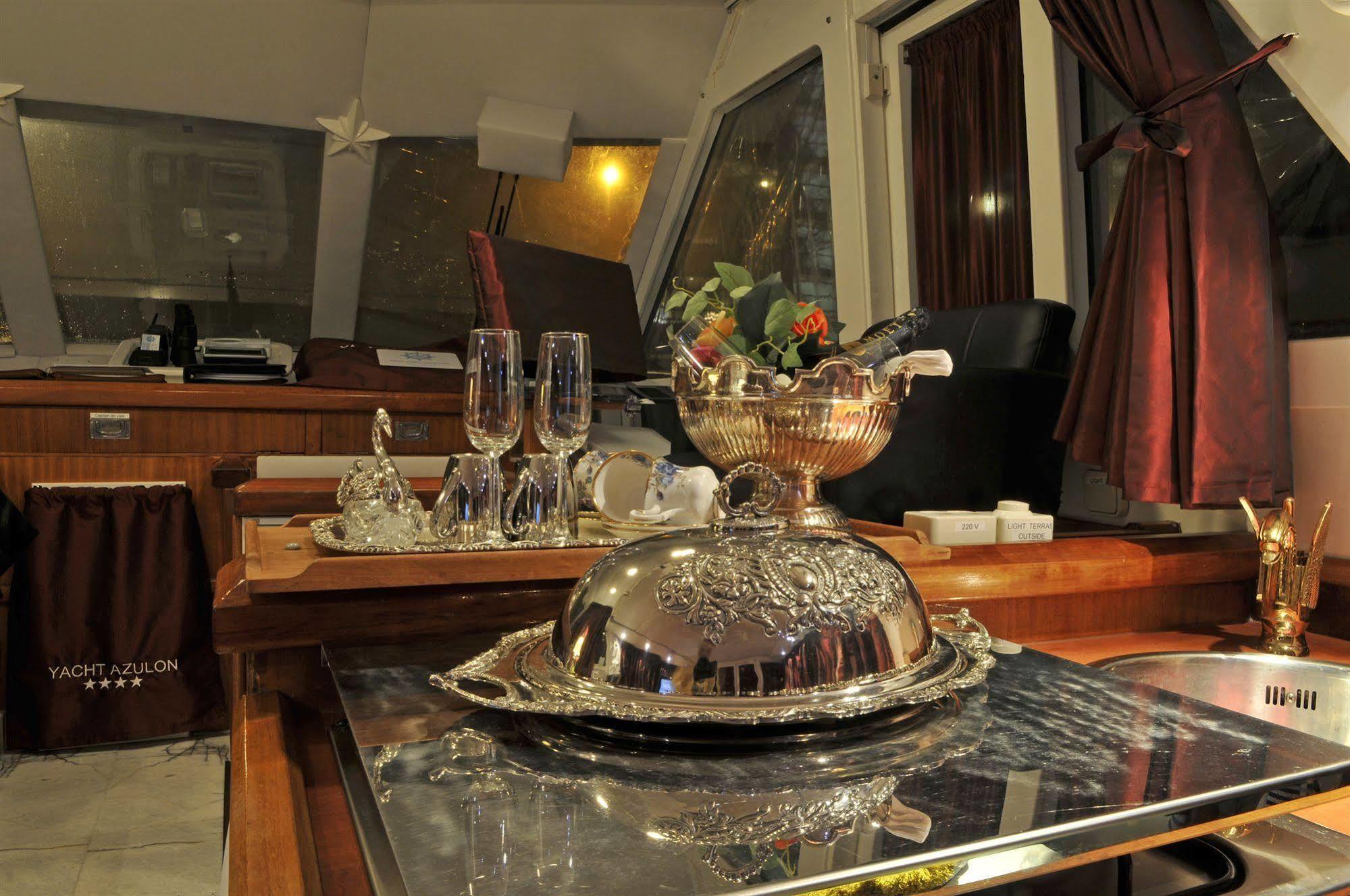 Botel Maria Callas Yachthotel