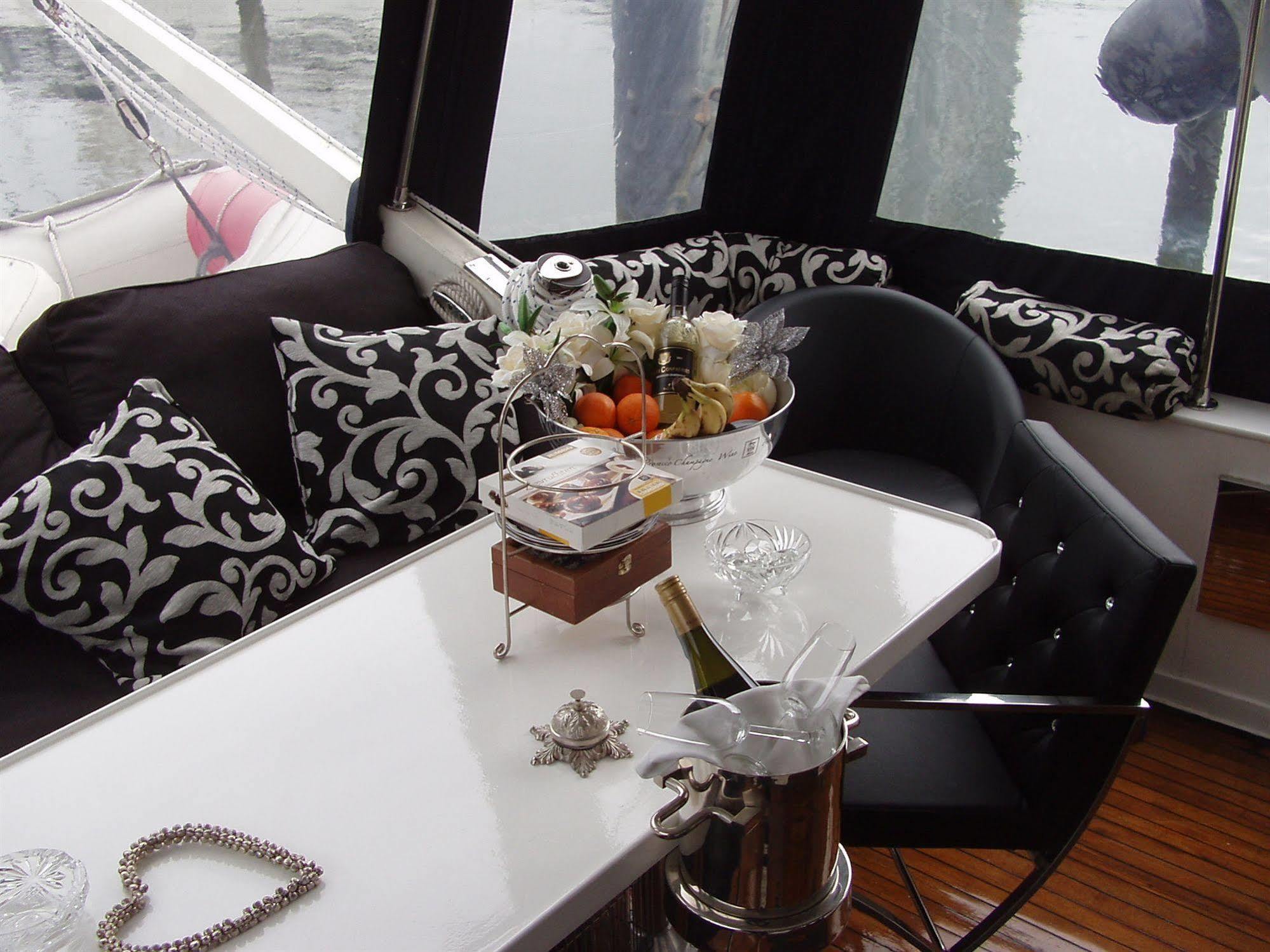 Maria Callas Yachthotel Rotterdam