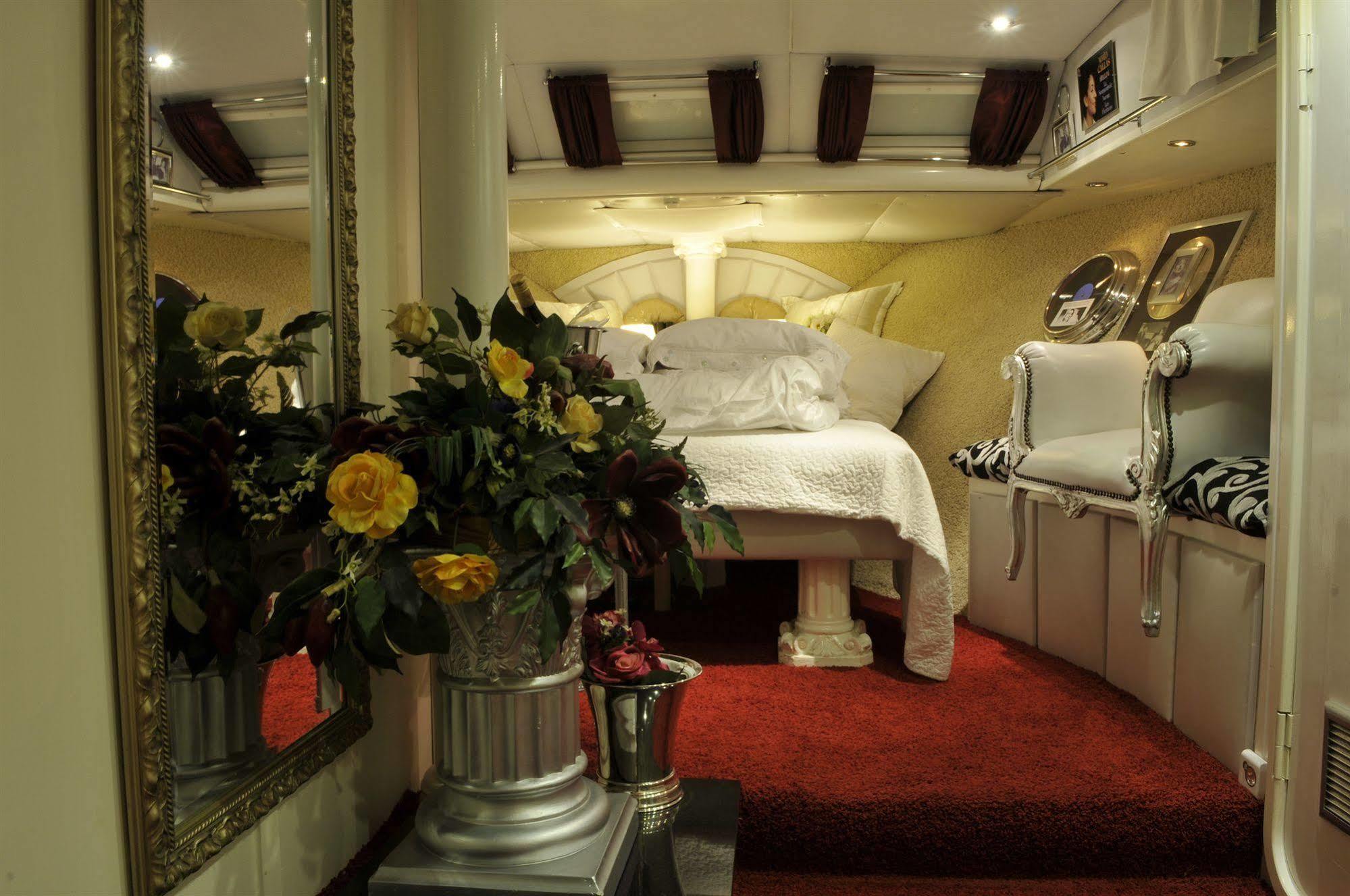 Botel Maria Callas Yachthotel 4*