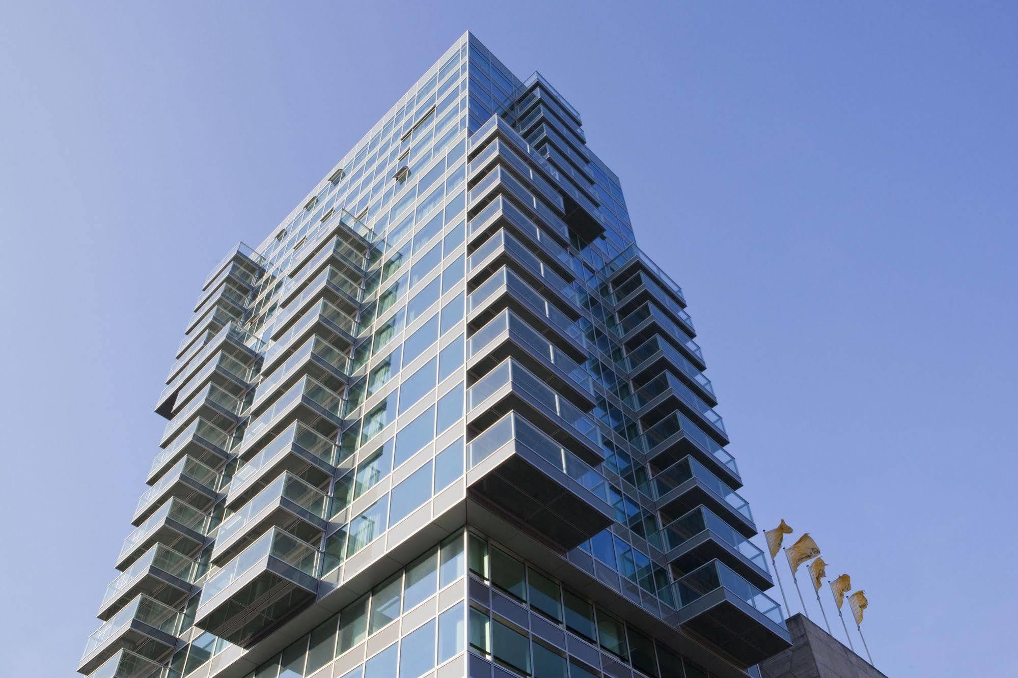 Urban Residences Aparthotel 4*