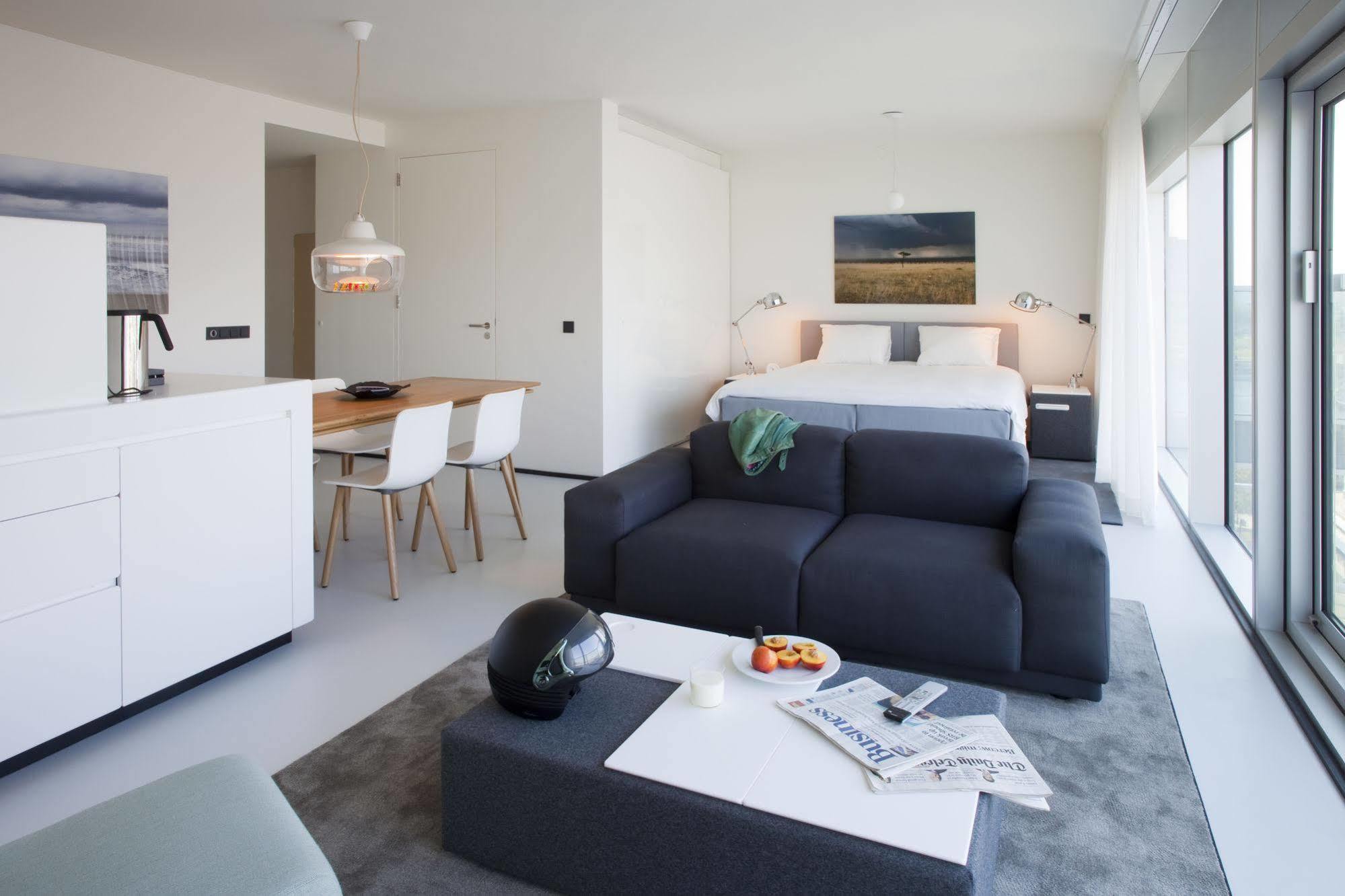 Urban Residences Aparthotel 4*