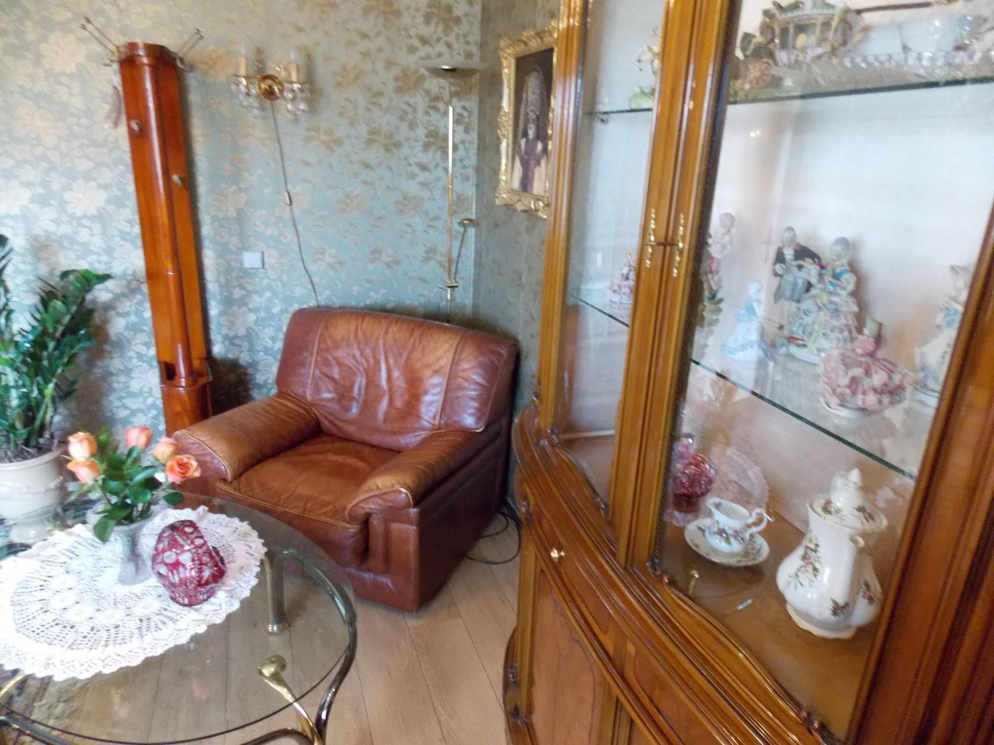 Bed & Breakfast Weena House 3*