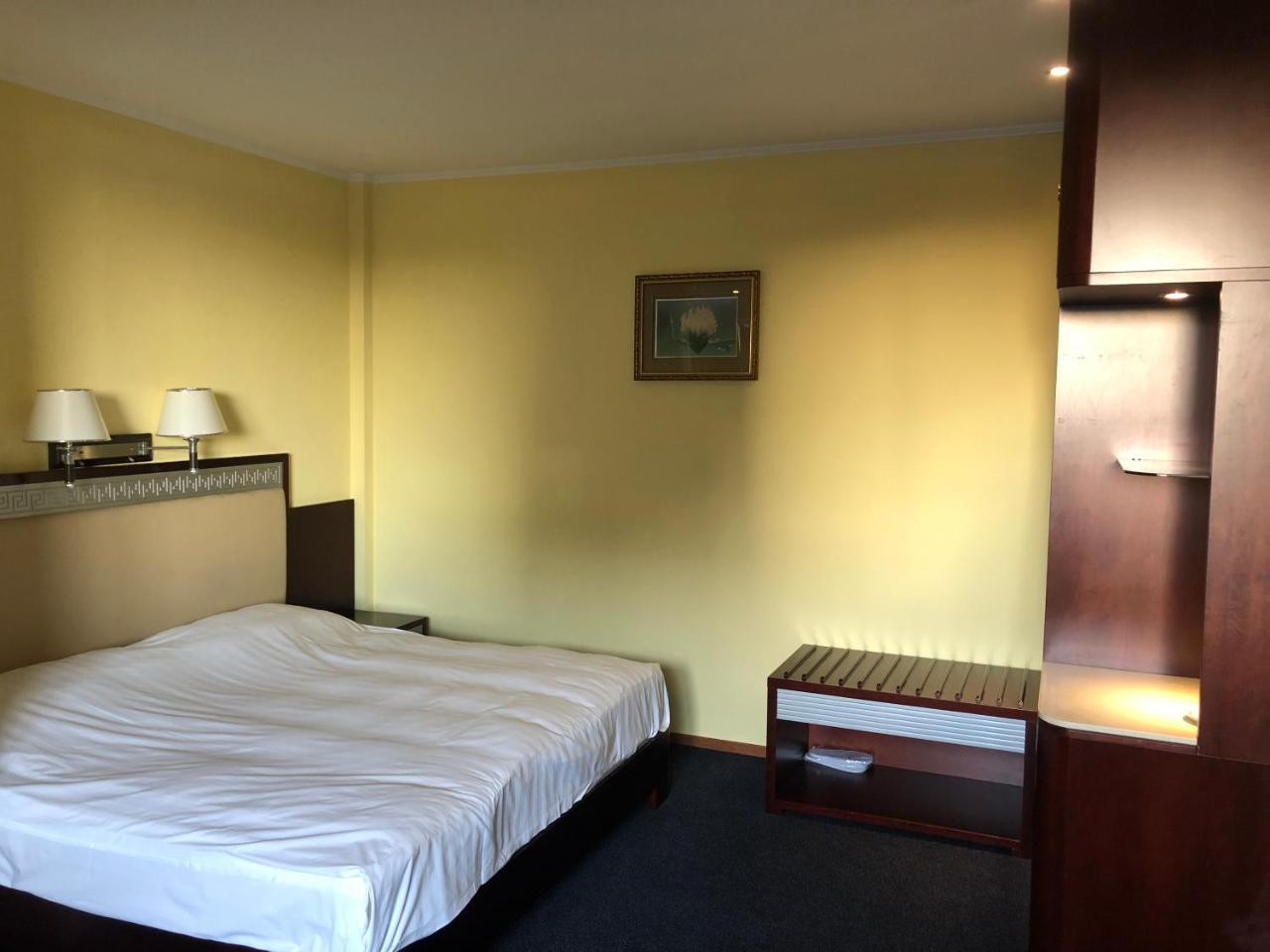 Hotel New Ocean Paradise Rotterdam