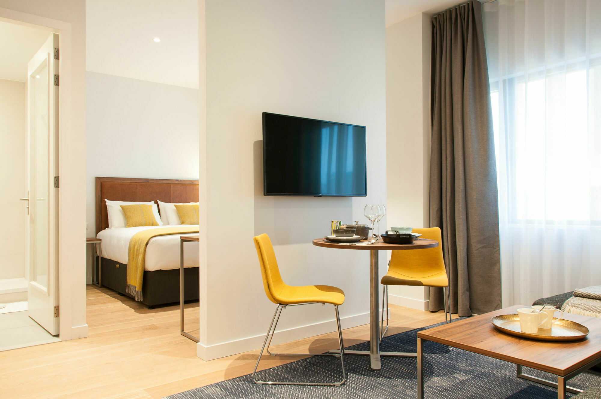Premier Aparthotel