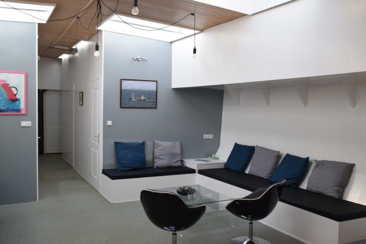 Boathotel Wilhelmina *