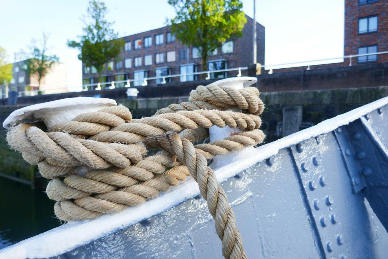 Boathotel Wilhelmina Botel *