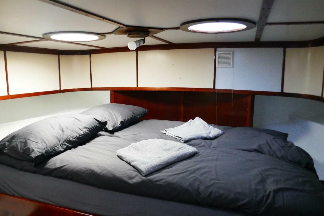 Boathotel Wilhelmina Botel *