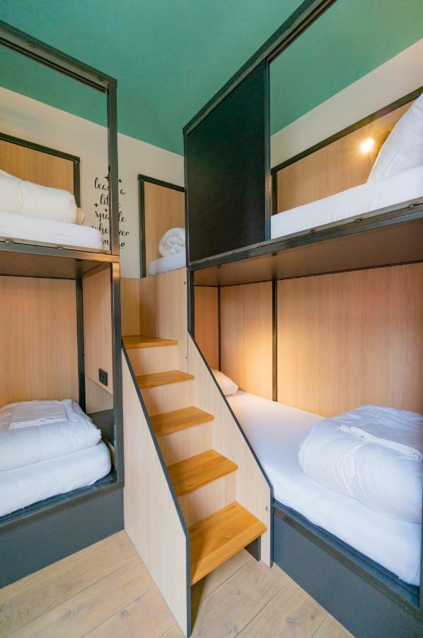 Sparks Hostel *