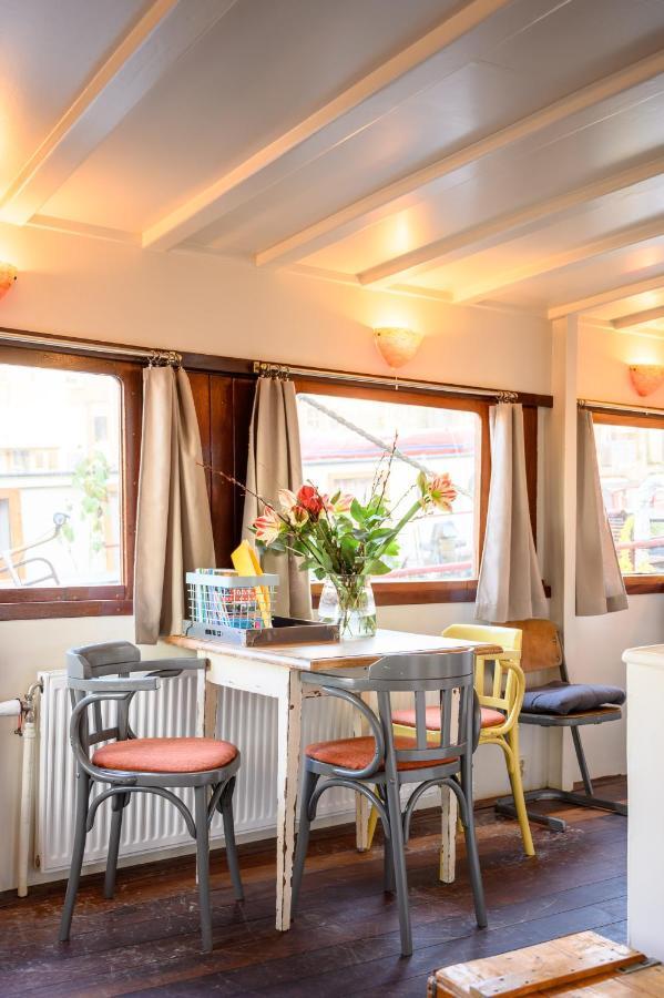 Boatapartment Animathor On Location Botel *