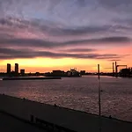 B&B Maasview