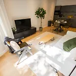 Quality 2 Bedroom Serviced Apartment 72M2 -Vp2A-