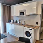Beautiful Studio 14F In Chic Neighborhood In Center