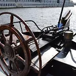 Boat-Apartment Rotterdam Fokkelina
