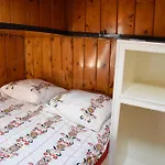 Boat-Apartment Rotterdam Fokkelina