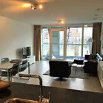 Calypso 2 Bedroom Apartment With Parking 692*Non Smoking*