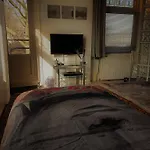 Sam\'S Place