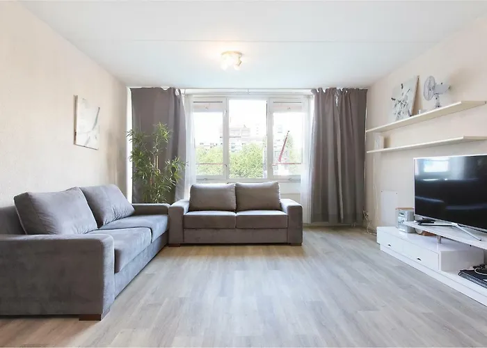 Mycitylofts - 2 Bedrooms Centre Apartment