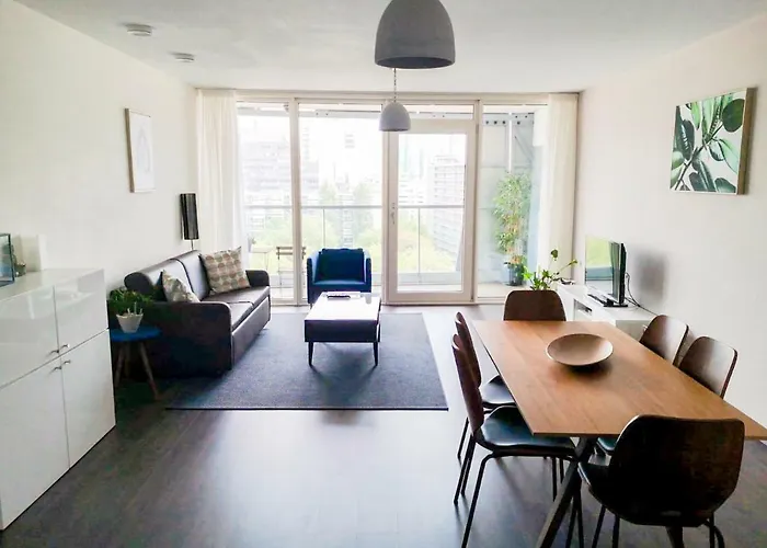 Calypso Apartment City Center Near Central Station With Parking