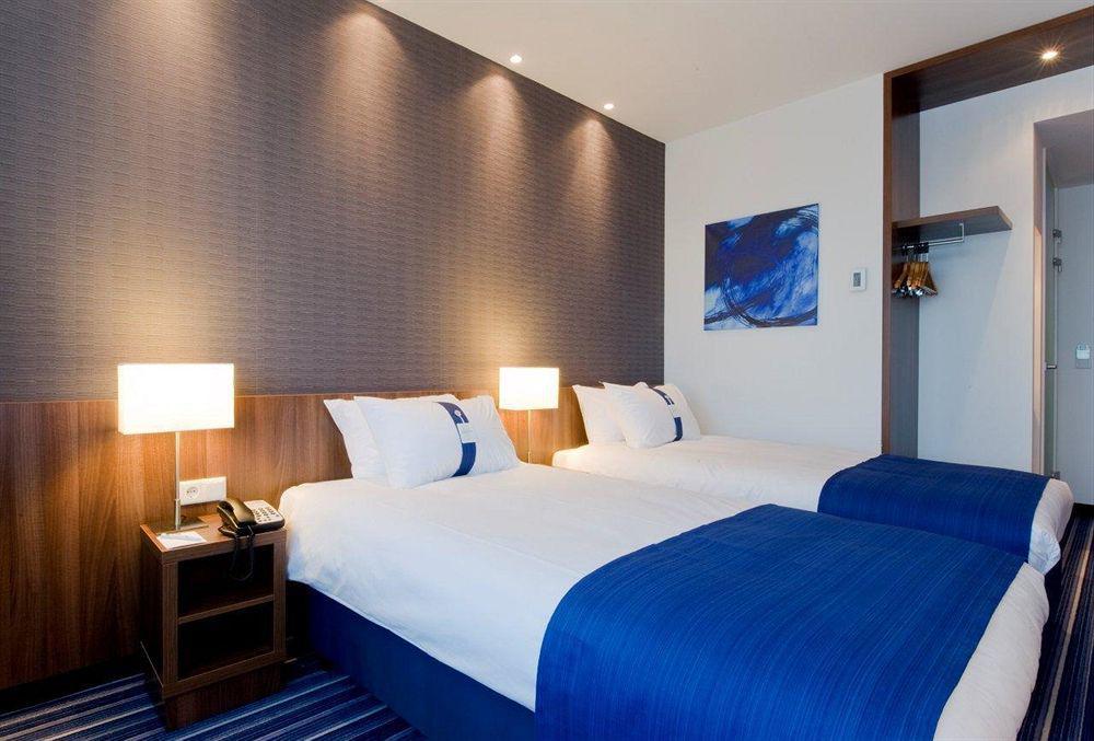 Hotel Express - Station By Ihg 3*