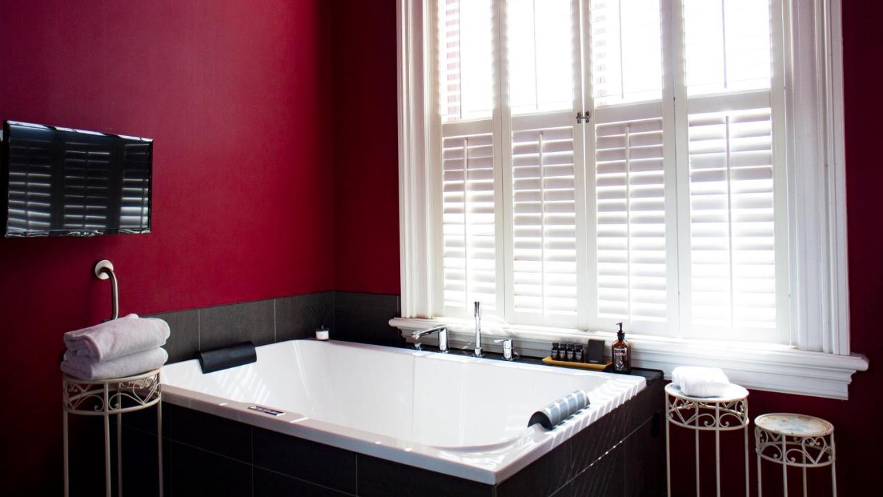 Suitehotel Pincoffs 4*