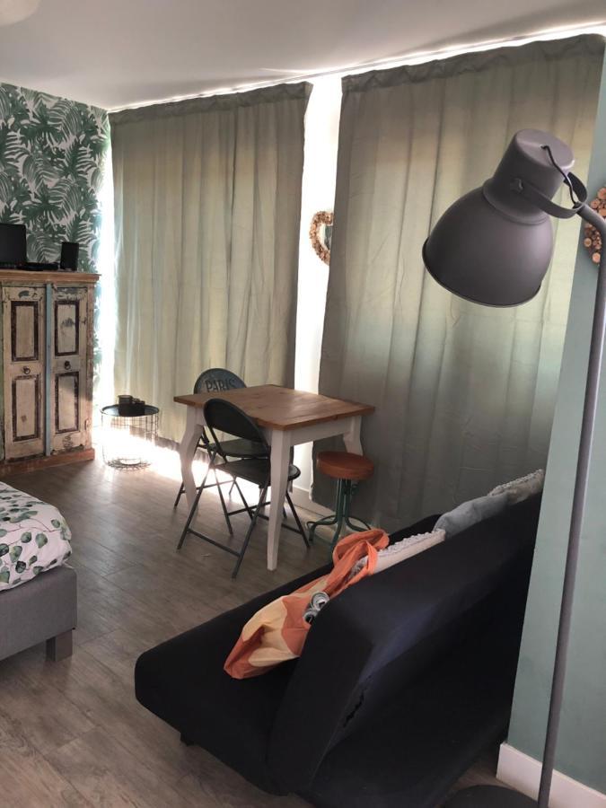 Apartment Hoornweg * Rotterdam