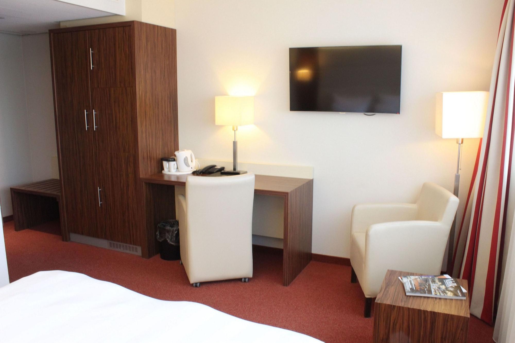 Hotel Der Valk - Blijdorp 4*