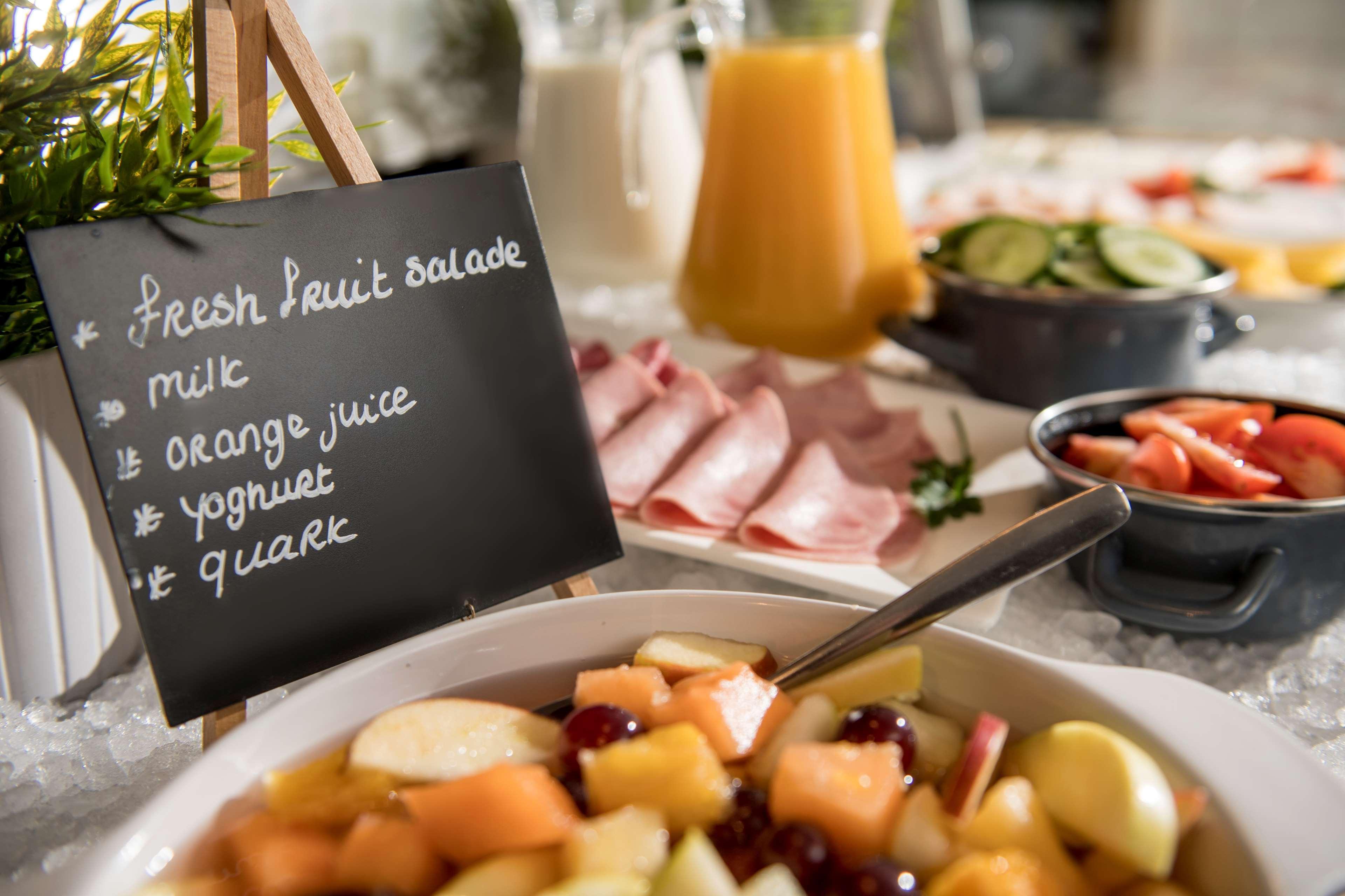 Hotel Campanile Hotel&restaurant Oost 3*